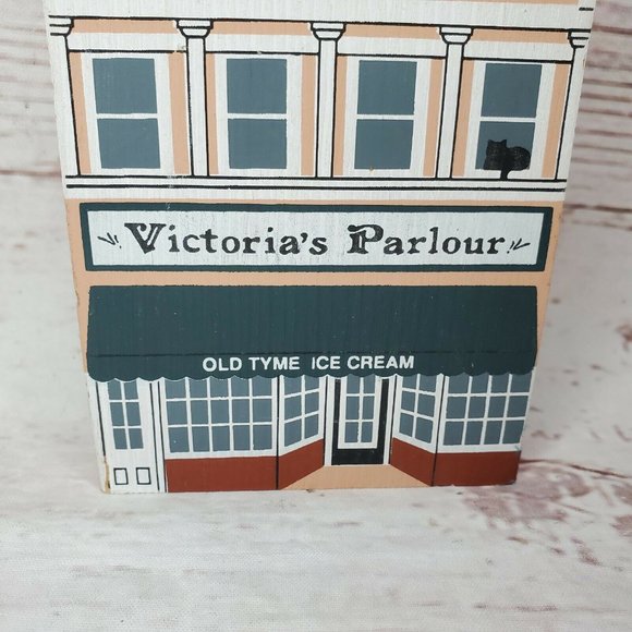 Vintage 1990 The Cats Meow Victorias Parlour Décor - Picture 2 of 11